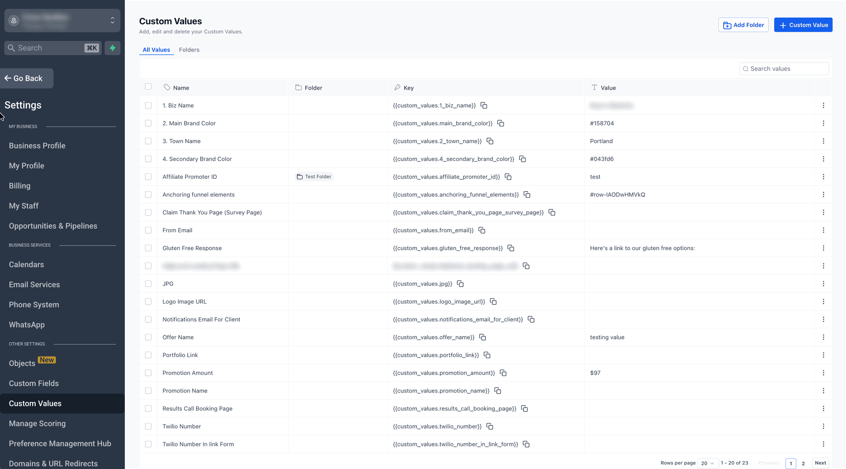 Schermata 1 — Come usare i Valori Personalizzati e le Variabili in Agent Studio