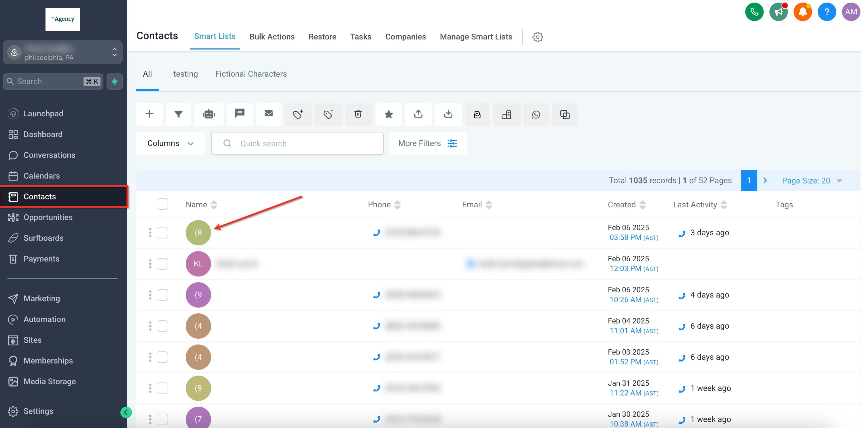Schermata 1 — Come gestire più indirizzi email per un contatto
