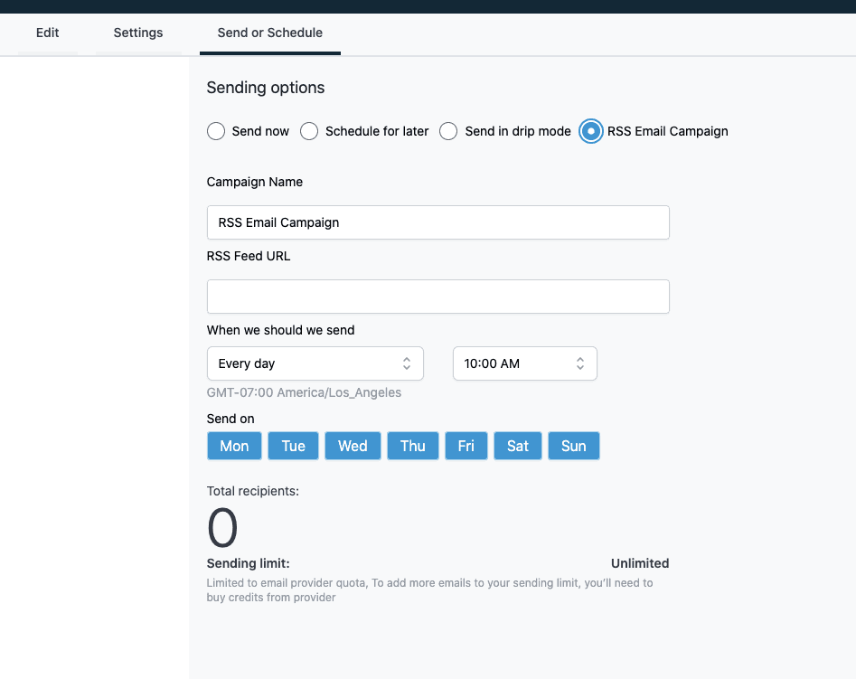 Schermata 8 — Blocchi RSS nell'Email Builder